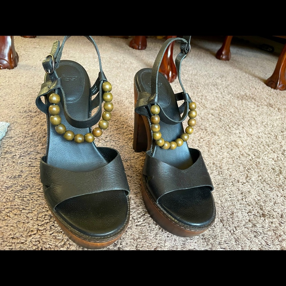 UGG “Naima” Leather Platform High Heel - Picture 3 of 16